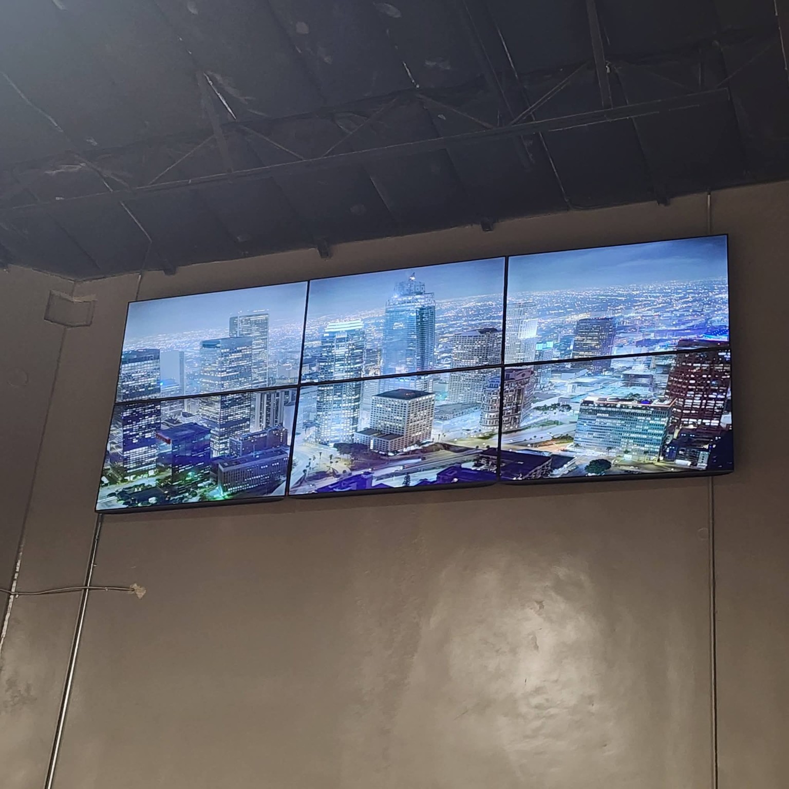 Six-screen video wall installation